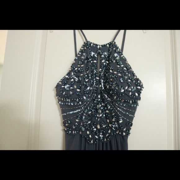 Prom or formal dress - Picture 2 of 5